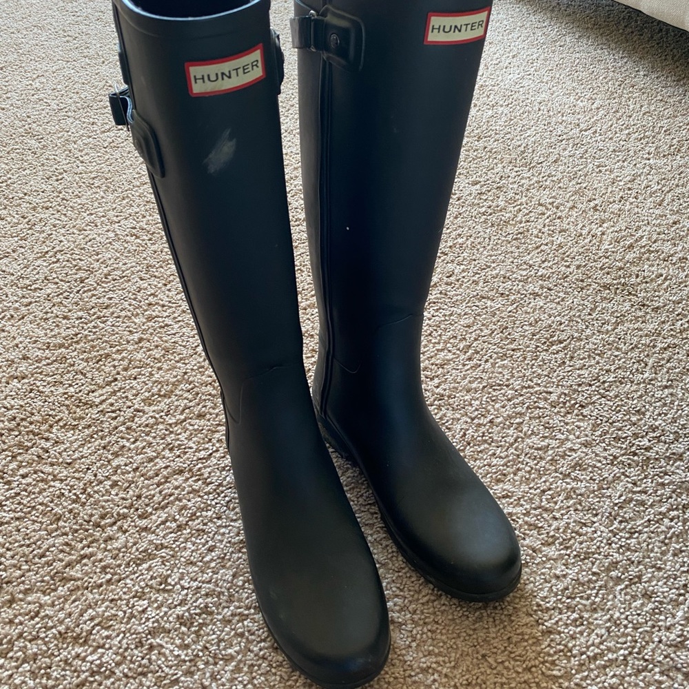 Black Hunter boots
